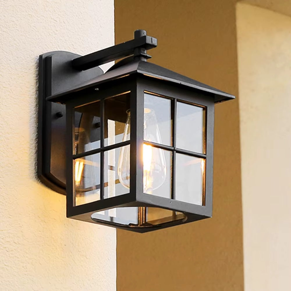 Vintage Outdoor Wall Lamp – Retro